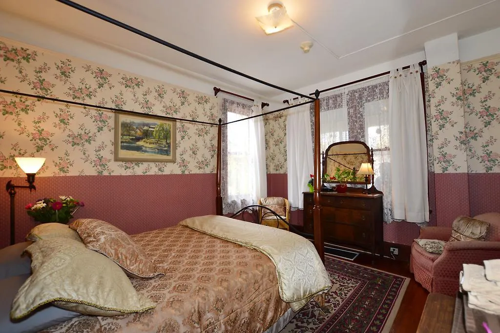 Marketa'S Bed And Breakfast Bed & Breakfast