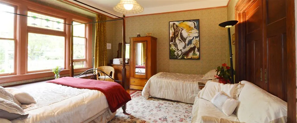 Marketa'S Bed And Breakfast Canada