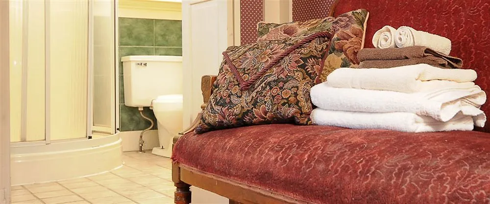 Marketa'S Bed And Breakfast Victoria